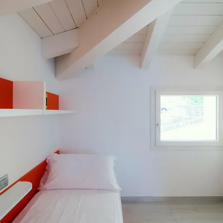 La Casa Del Lago-first Floor Holiday home *
